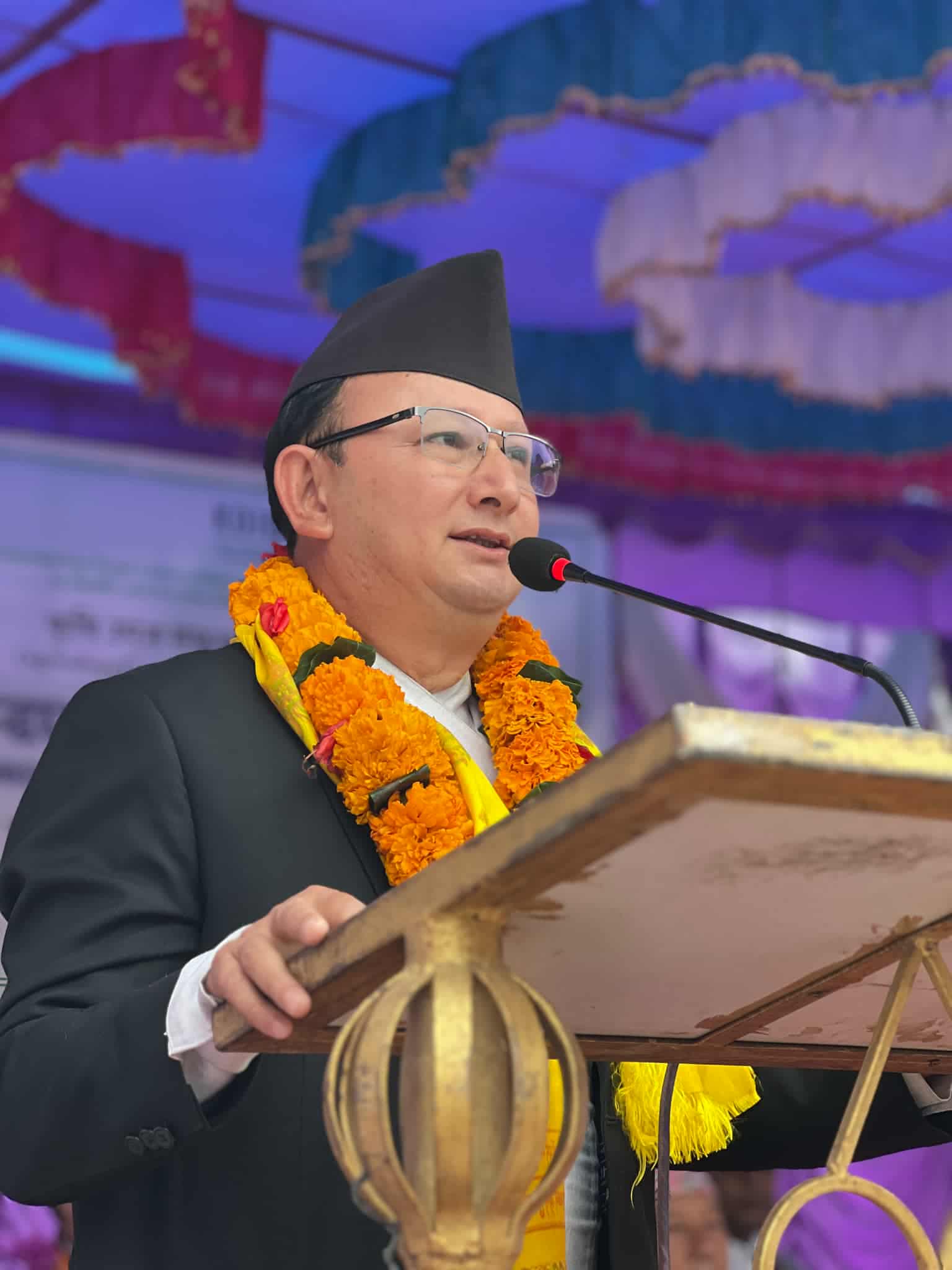 युवालाई नेतृत्व दिने वातावरण बनाउँदै एमाले पुनर्गठन अभियान सञ्चालन गर्नुपर्छ : टासी लामा