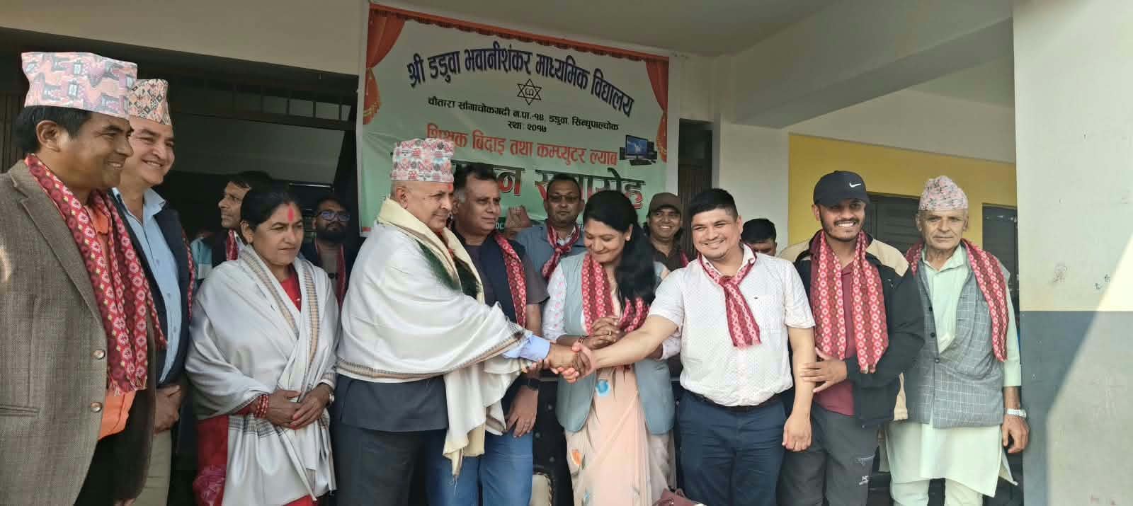 ३७ वर्षको शिक्षण यात्रा टुंग्याउँदै बद्री प्रसाद नेपाललाई बाजागाजासहित विदाइ