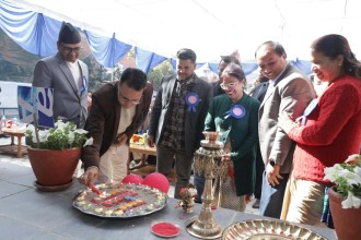 अरुणिमा शैक्षिक प्रतिष्ठानकाे ४१औँ स्थापना दिवसको अवसरमा विशिष्ट व्यक्तित्वहरु अभिनन्दन