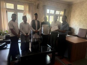 याङ्री लार्के स्थानिय सरोकार समितिद्धारा मेलम्ची खानेपानीलाई ज्ञापन पत्र पेश