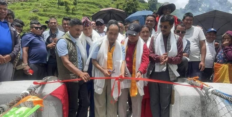 महभिर मुडे झोलुङ्गे पुल उद्घाटन, स्थानीयलाई आवागमनमा सहजता