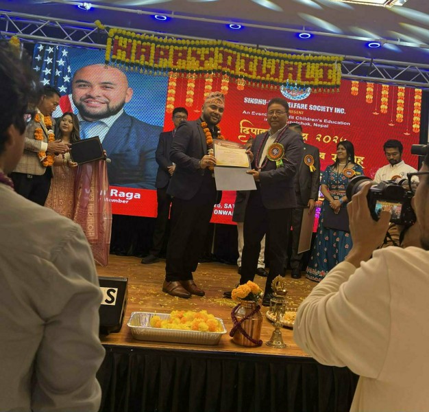 सिन्धु-युएसए वेलफेयर सोसाइटीद्वारा संस्थापक अध्यक्ष वंशलाल तामाङ सम्मानित