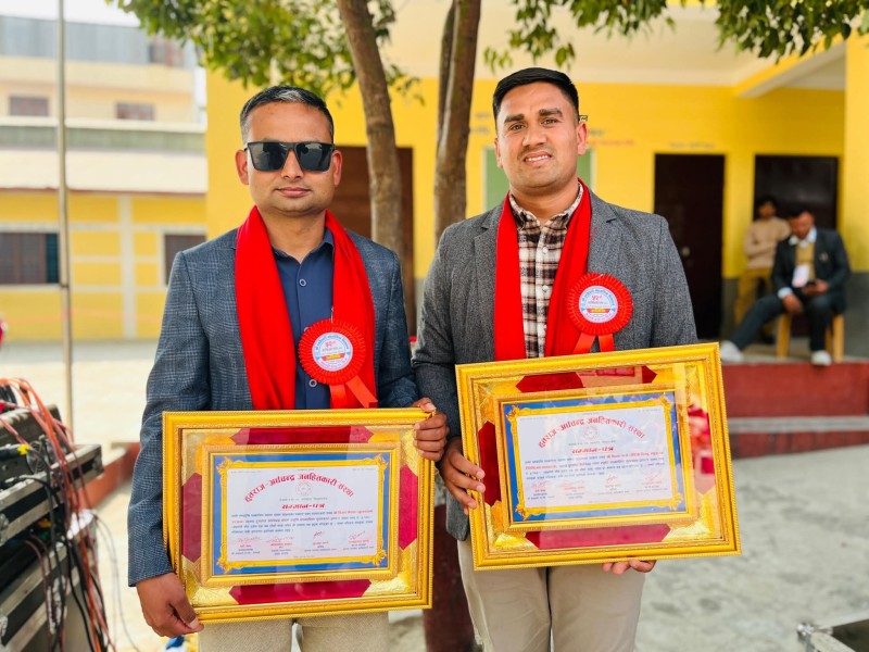 हुतराज–अर्धचन्द्र स्मृति पुरस्कारबाट पत्रकार खत्री र नेपाल सम्मानित