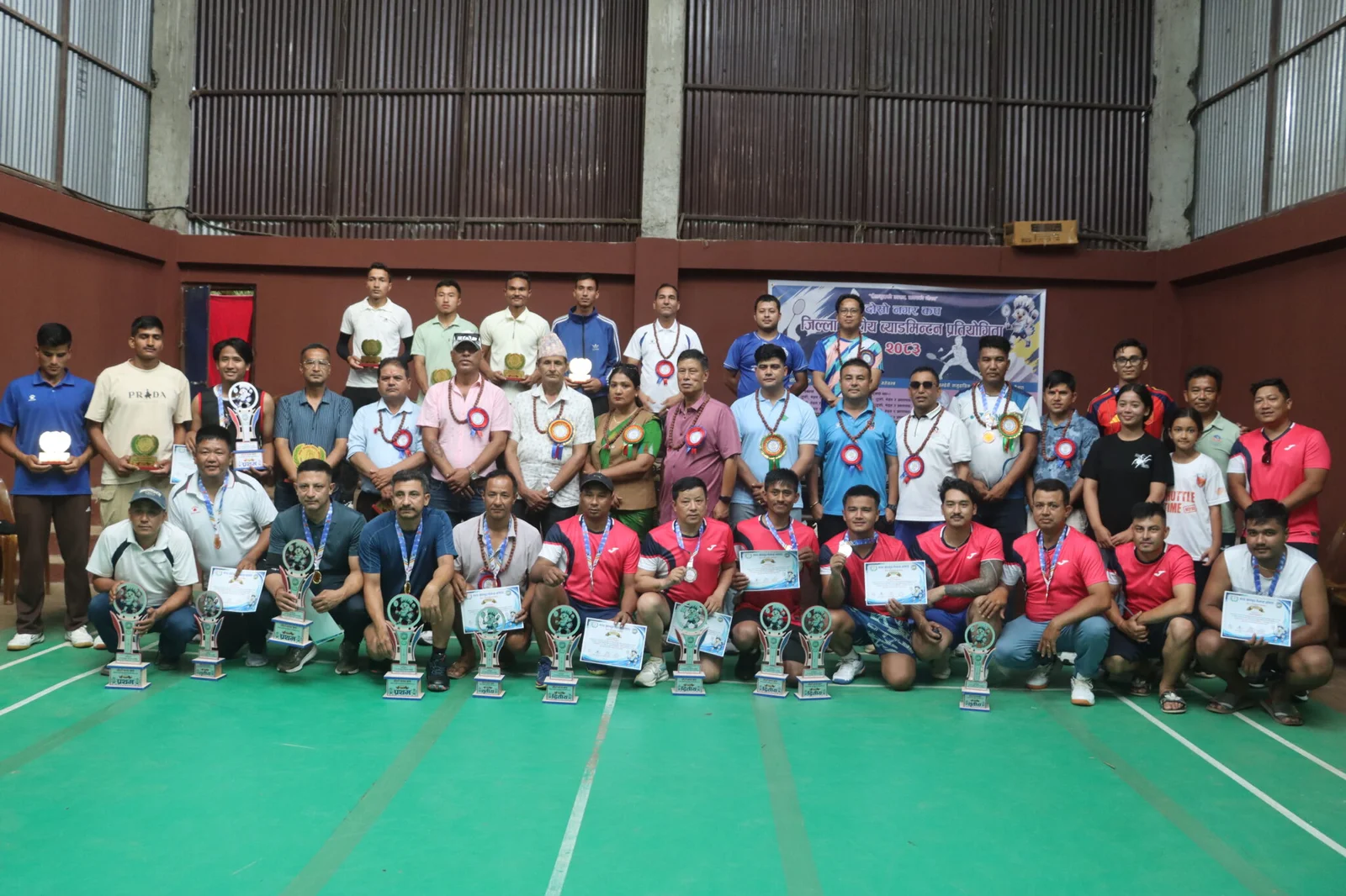 जिल्ला स्तरीय दोस्रो नगर कप ब्याडमिन्टन प्रतियोगिता सम्पन्न, प्रदेश पदक विजेता खेलाडी सम्मानित